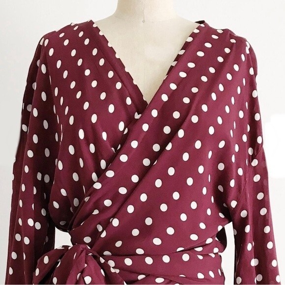 Zara burgundy and white polka dot wrap crop top size small - Picture 3 of 10
